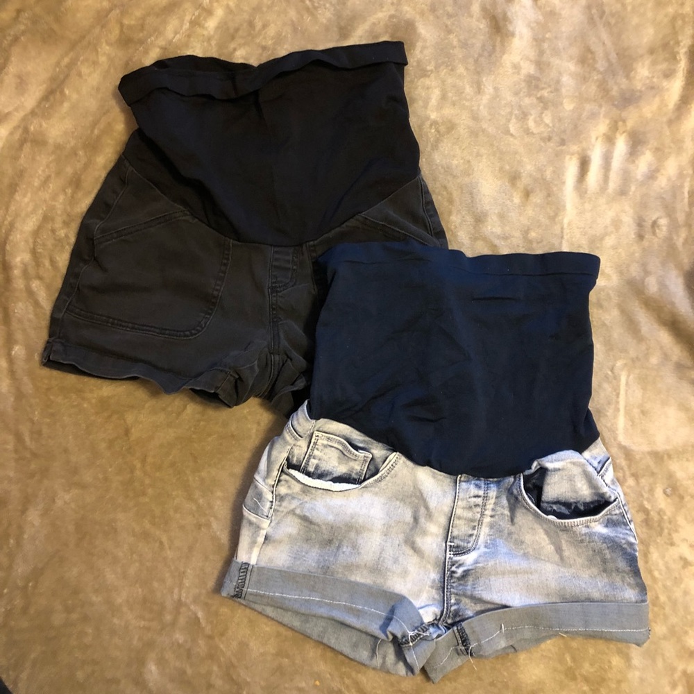 Maternity shorts